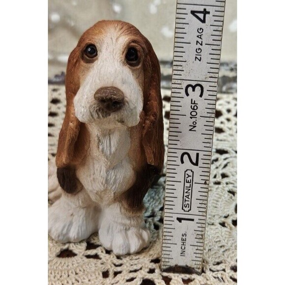 Pair of Stone Critters Basset Hound Dog Figurines Signed Miller 1984 and 1985 - Picture 6 of 12